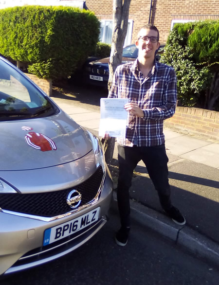 Driving lesson in Purley